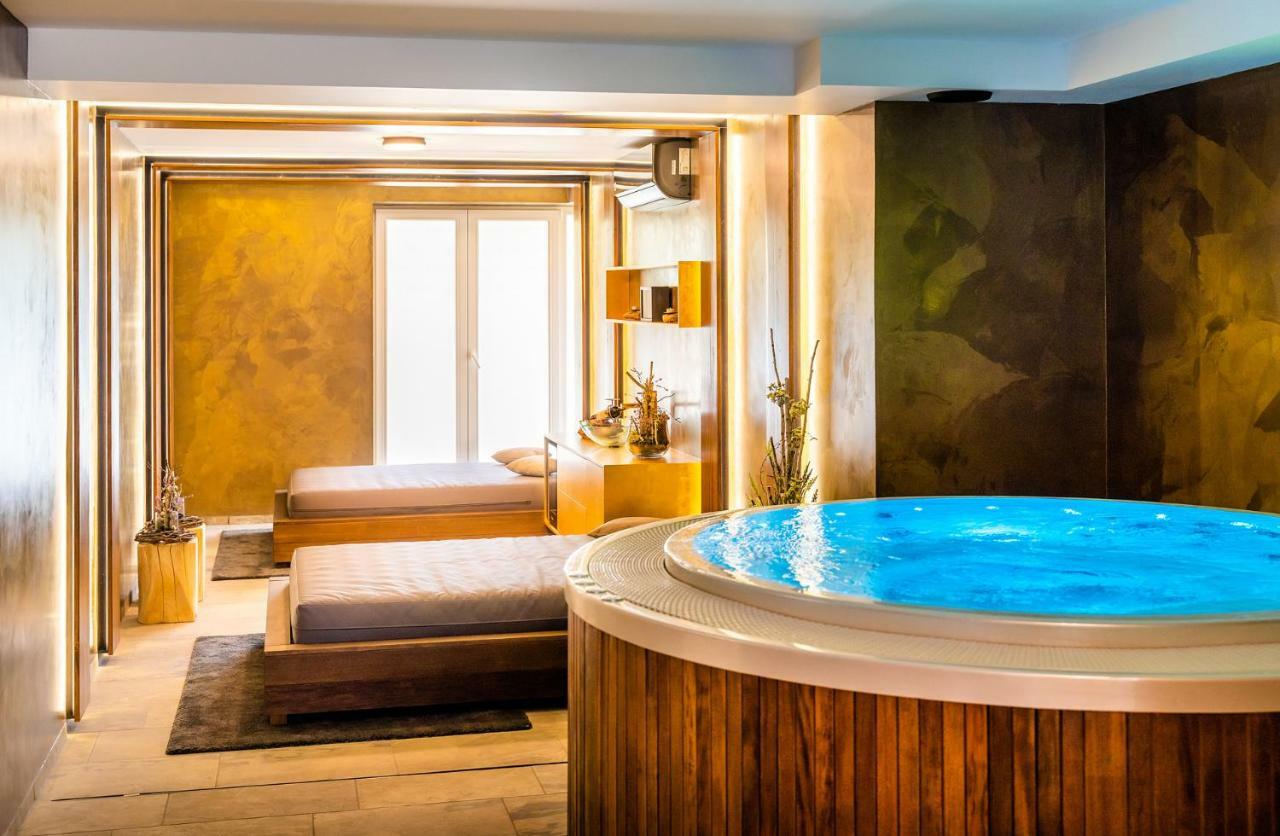 Hotel Akademie Chocerady Екстер'єр фото