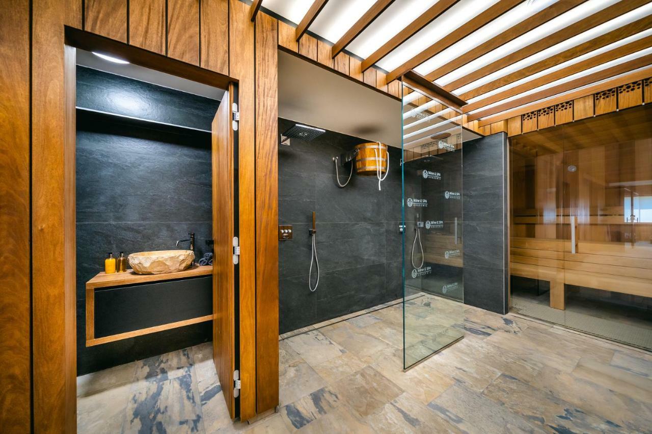 Hotel Akademie Chocerady Екстер'єр фото